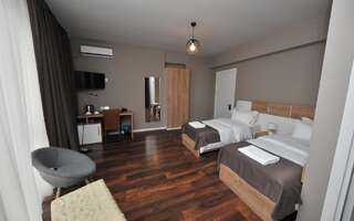 Отель Boho Tiflis Hotel Тбилиси Улучшенный двухместный номер с 2 отдельными кроватями-2